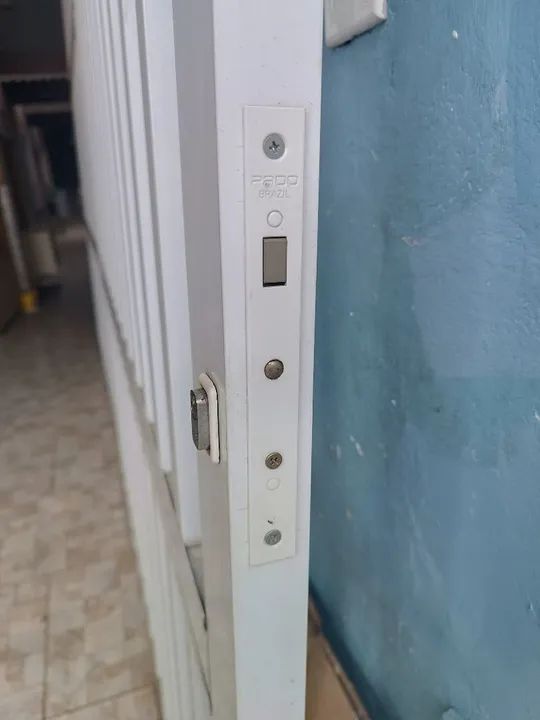 Portão de alumínio branco - segurança para sua casa - Foto 6