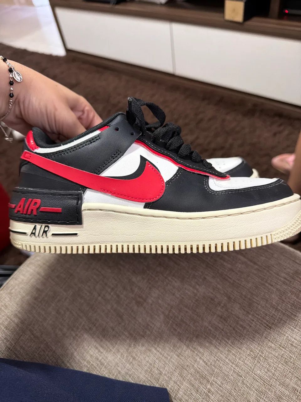 TÊNIS NIKE AIR FORCE VERMELHO E PRETO