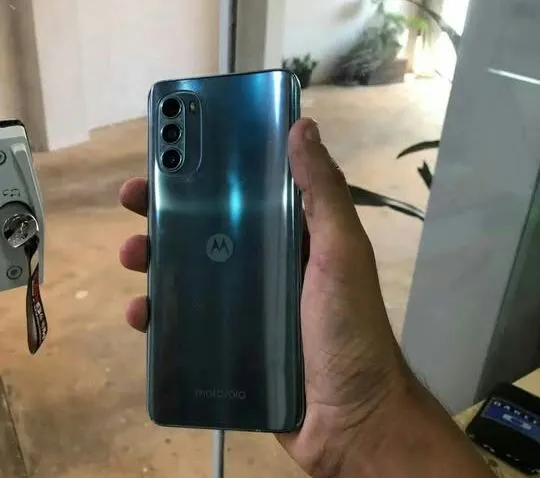 Motorola 128gb entrego