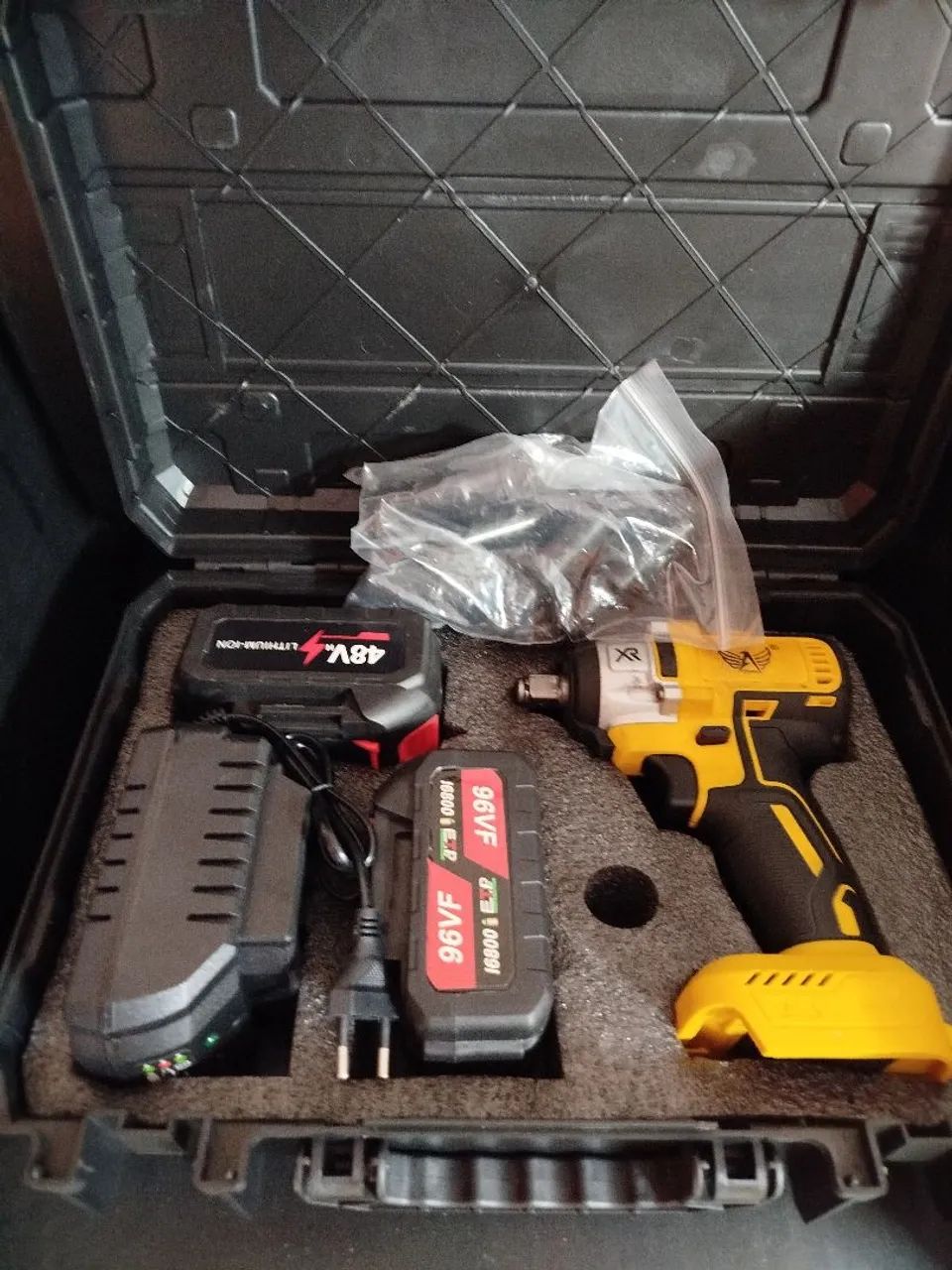 Parafusadeira de Impacto a Bateria XR 96 VF - Foto 3