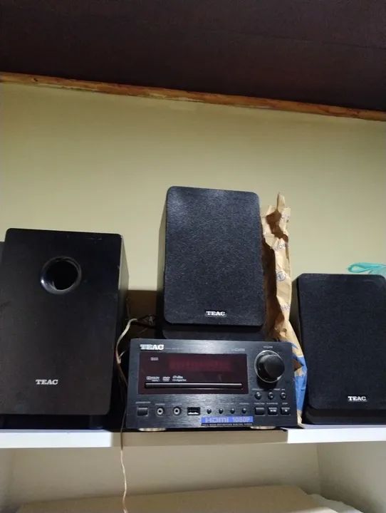 Home Theater TEAC 5.1 com DVD Player