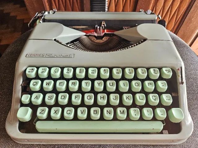 Swiss Typewriter64962661686915120