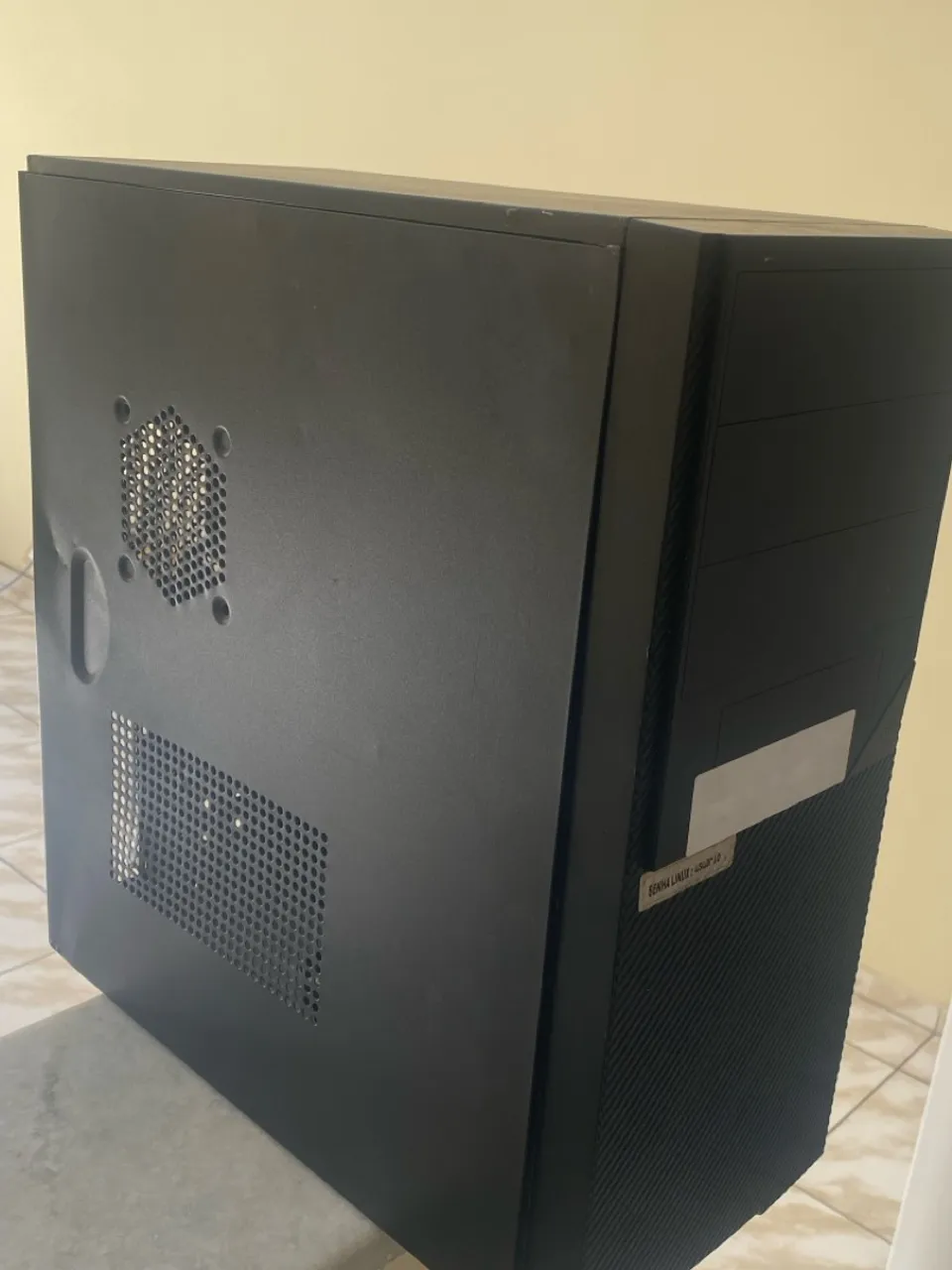 Gabinete para pc com HD 500 GB