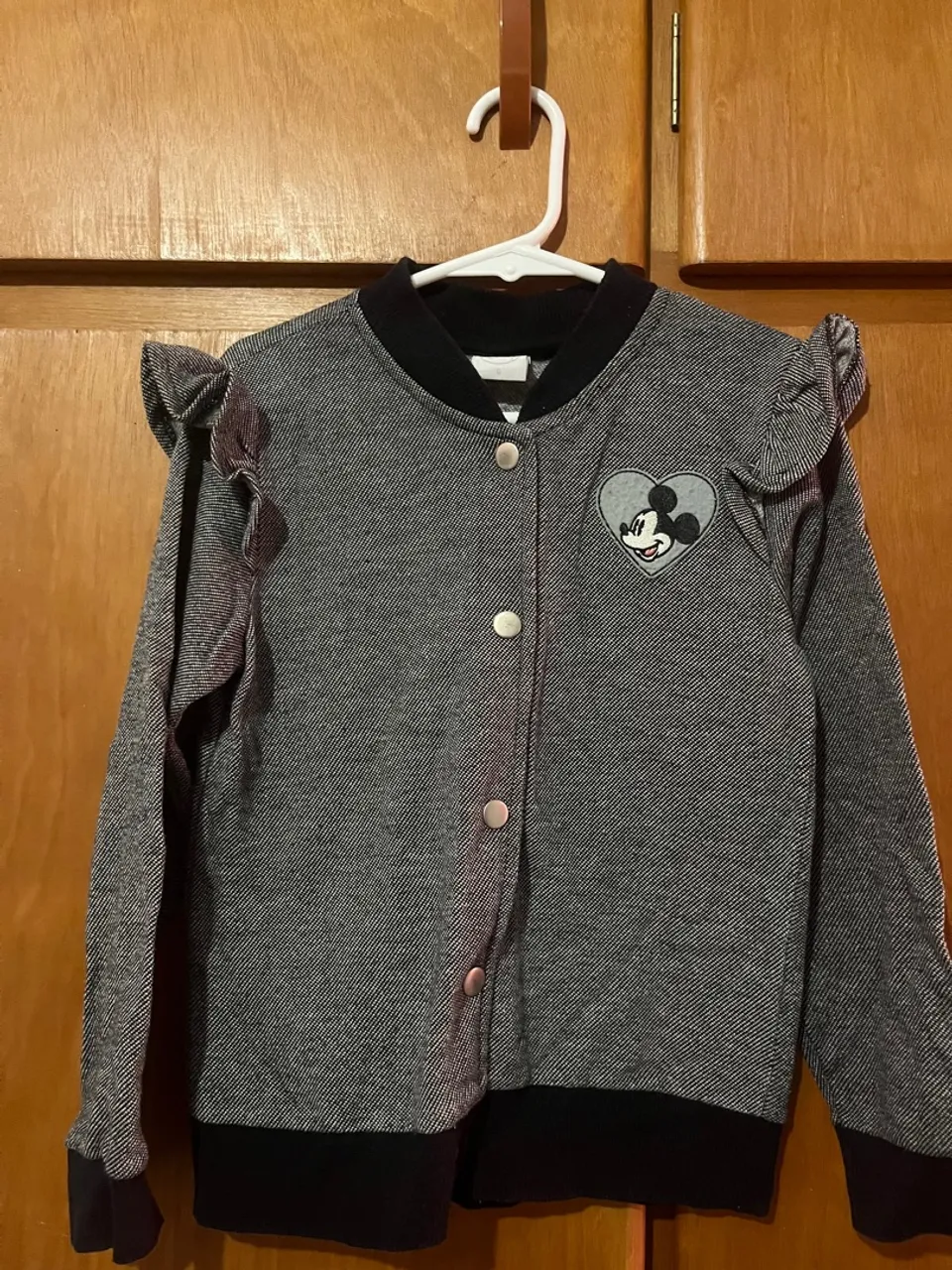 2 Casaco infantil Mickey Mouse e um rosa