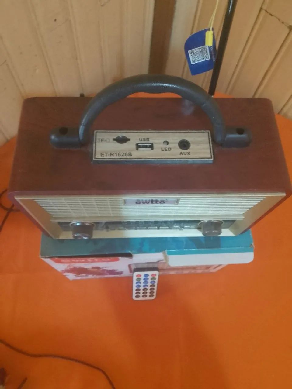 Rádio Retro Bluetooth com Controle Remoto 110$ facilito a entrega  - Foto 3