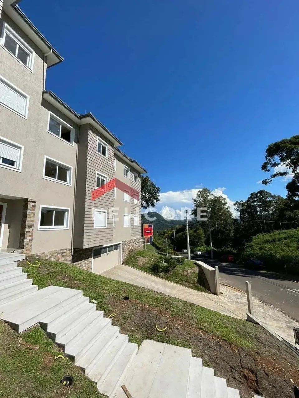 Apartamento em Est José Bergamo Filho - Várzea Grande - Gramado/RS