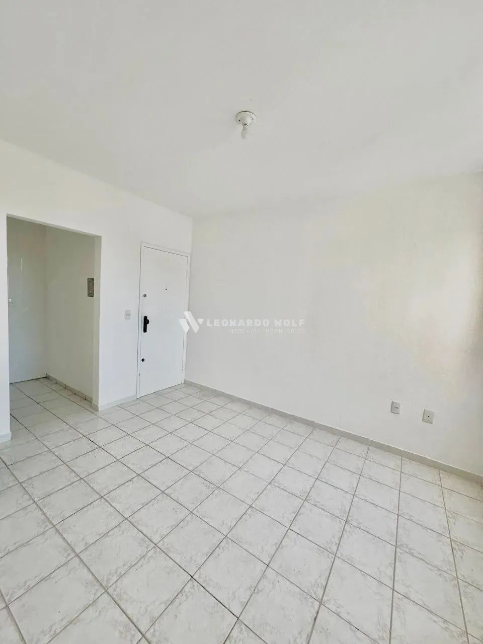Apartamento 2 dormitórios no Jardim Santiago - São José - Foto 2