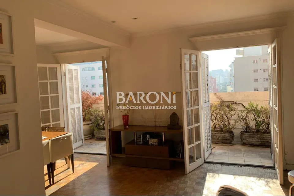 Baroni Imóveis, imobiliária em Moema, especializada em compra e venda de imóveis residenci