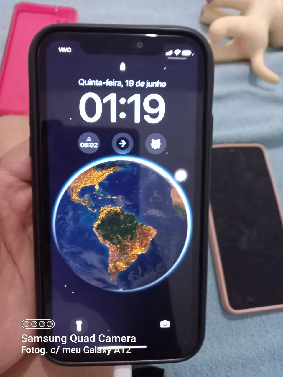 Vendo iPhone 11 pegando tudo