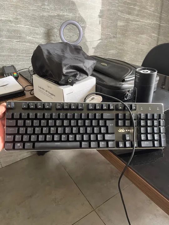 Teclado Mecânico Gamer KNUP com Iluminação RGB