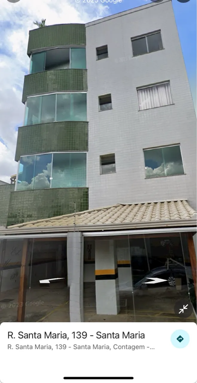 Aluga-se apartamento com 2 quartos