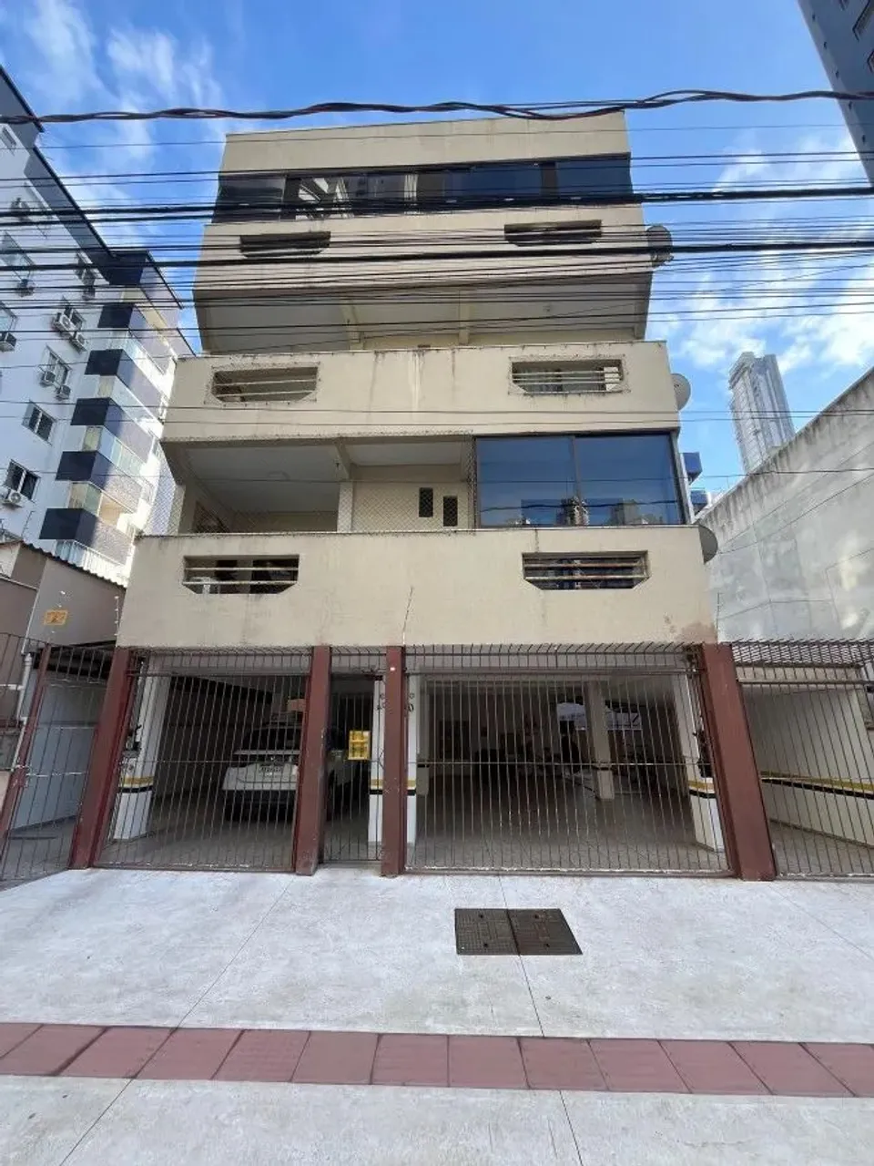 Apartamento para Locação em Balneário Camboriú, Centro, 3 dormitórios, 1 suíte, 1 banheiro