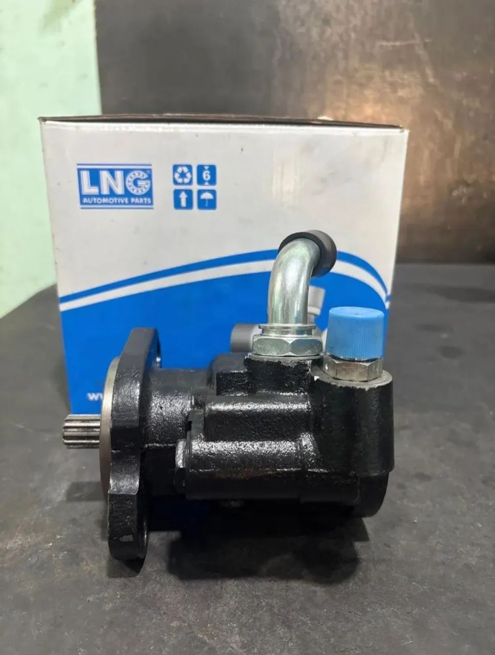 Bomba de direção hidráulica Ford cargo  - Foto 4