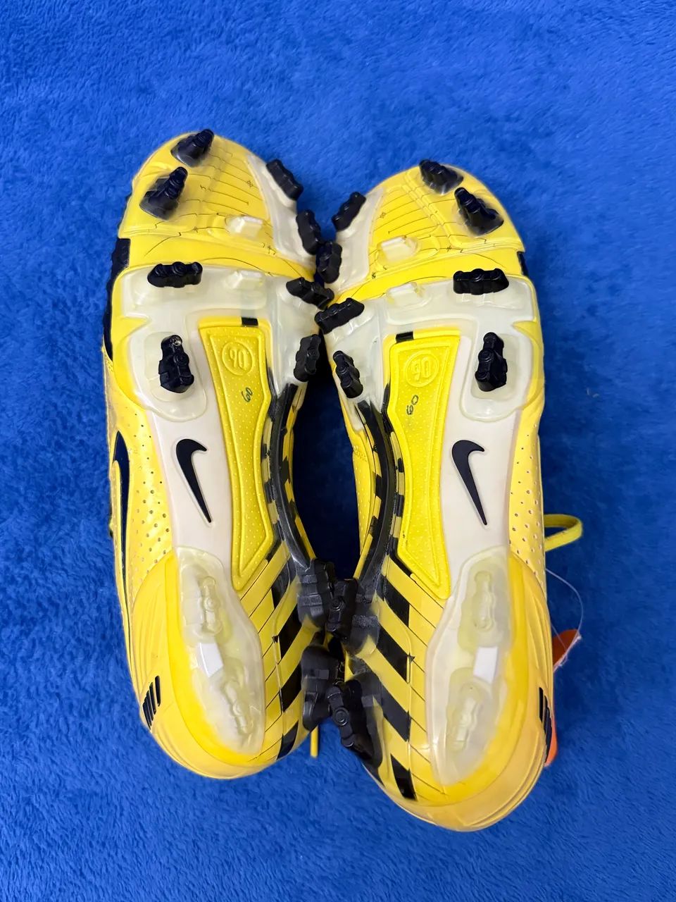 Chuteira Nike Total 90 Laser II - 2008 - Calçados Esportivos