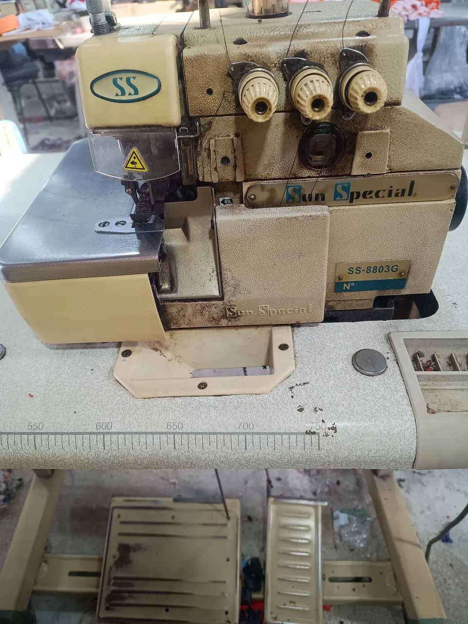 Máquina de Costura Overloque Sun Special SS-8803G (3 Fios )