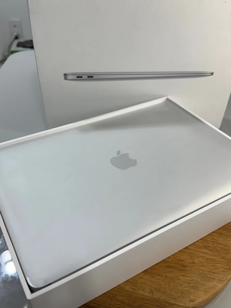 MacBook Air 13 M1 256GB Prata - Foto 2