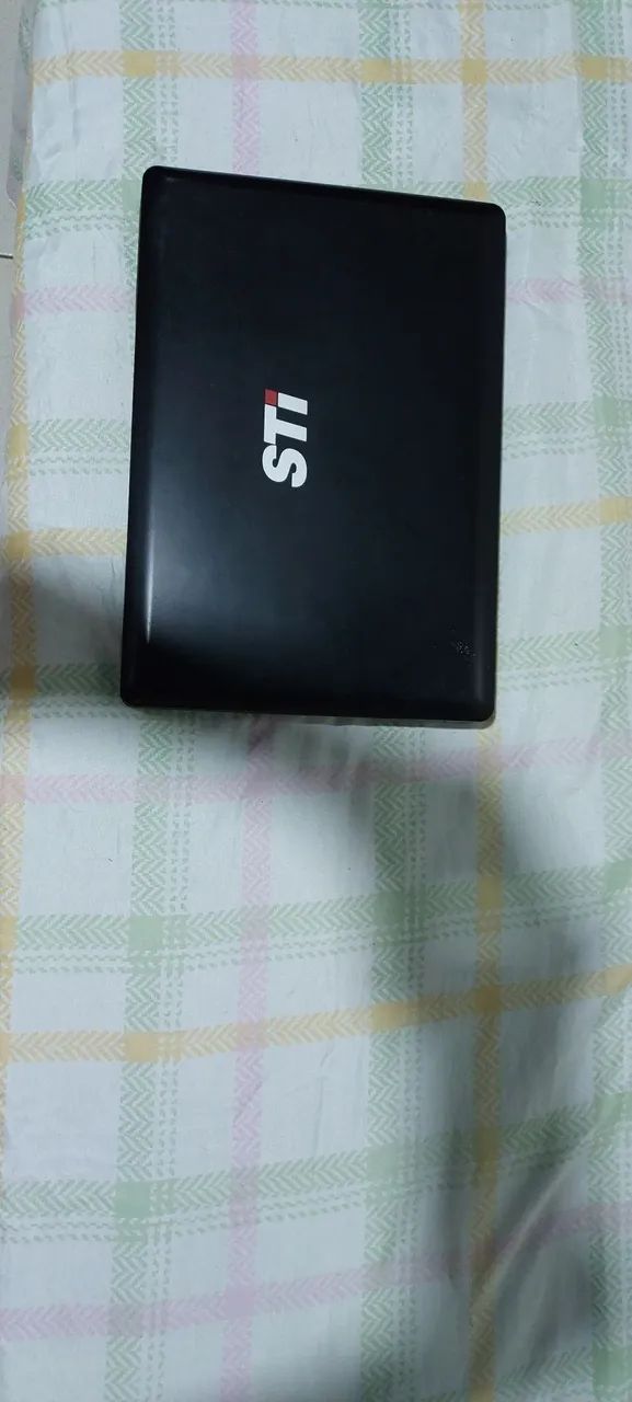 Notebook STI Toshiba com defeito 