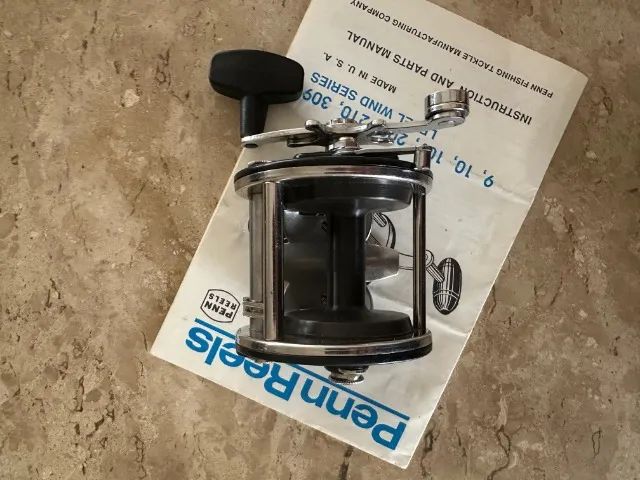 Carretilha Penn 209 + brinde - Foto 5