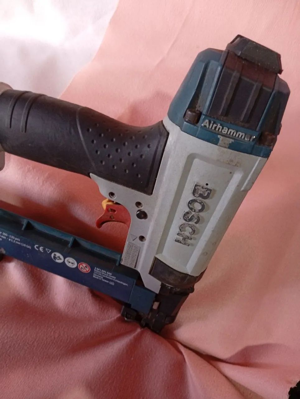 GRAMPEADORA PARA RETIRADA DE PEÇAS VALOR $100 REAIS ( MARCA BOSCH ) 1