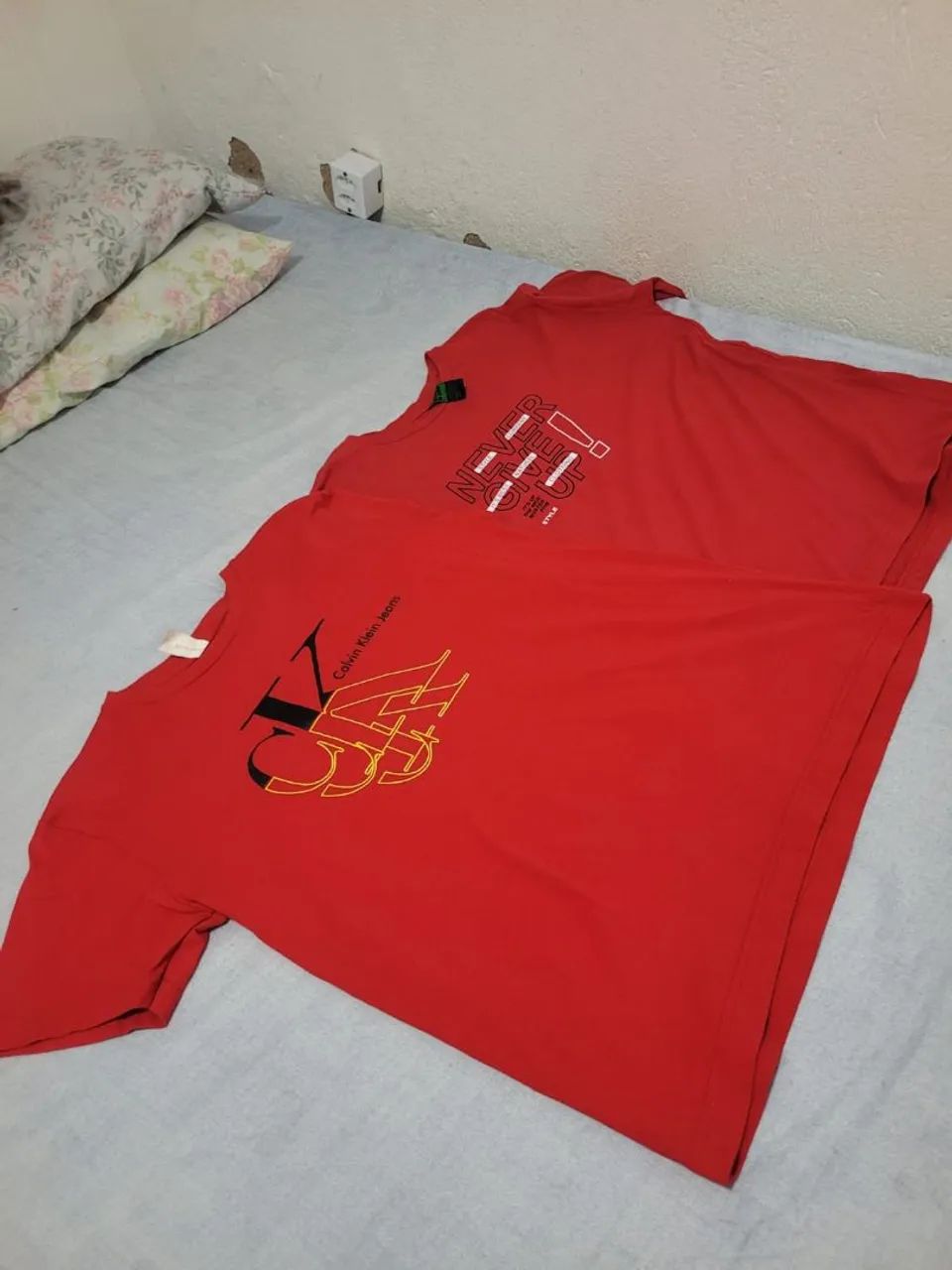 Lote roupas seminovas - Foto 5