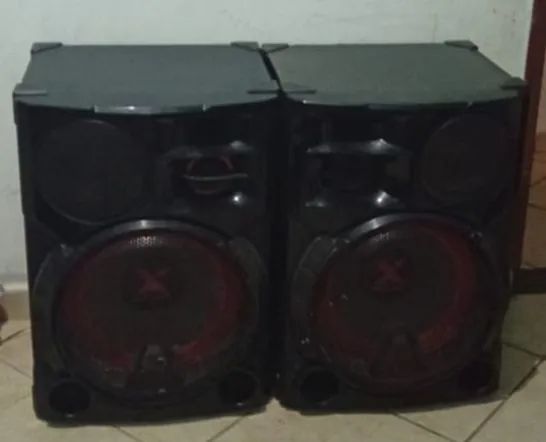 Vende-se Caixas de Som 