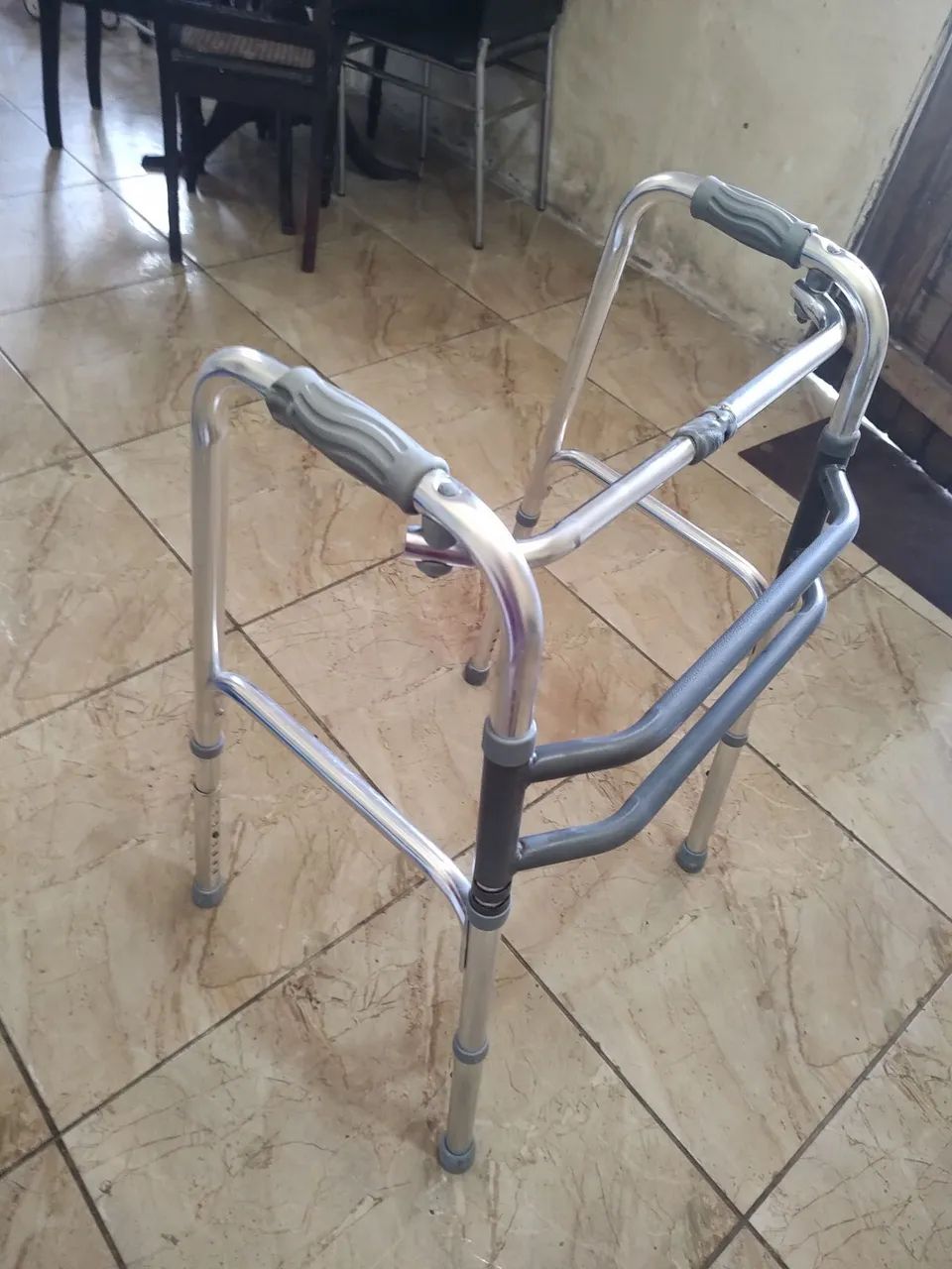 Andador em alumínio  - Foto 2
