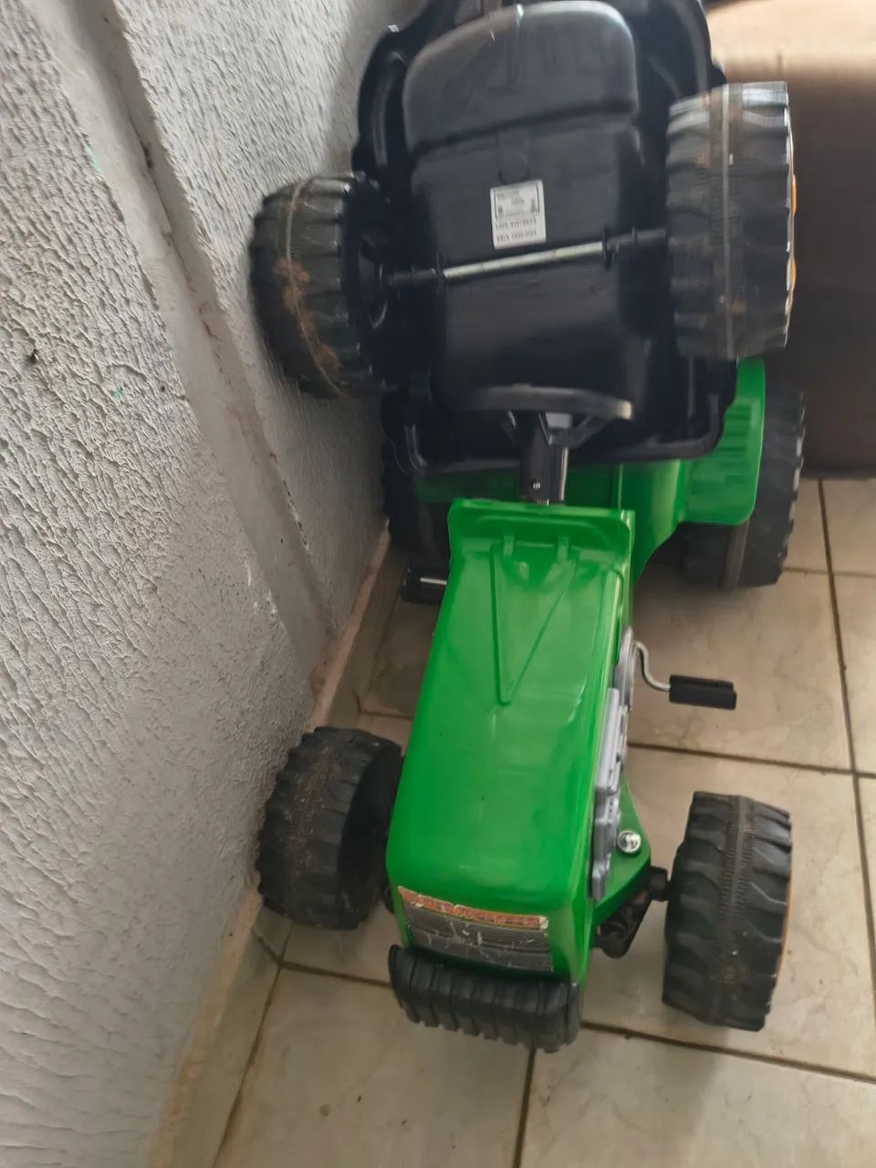 Mimi trator novíssimo 