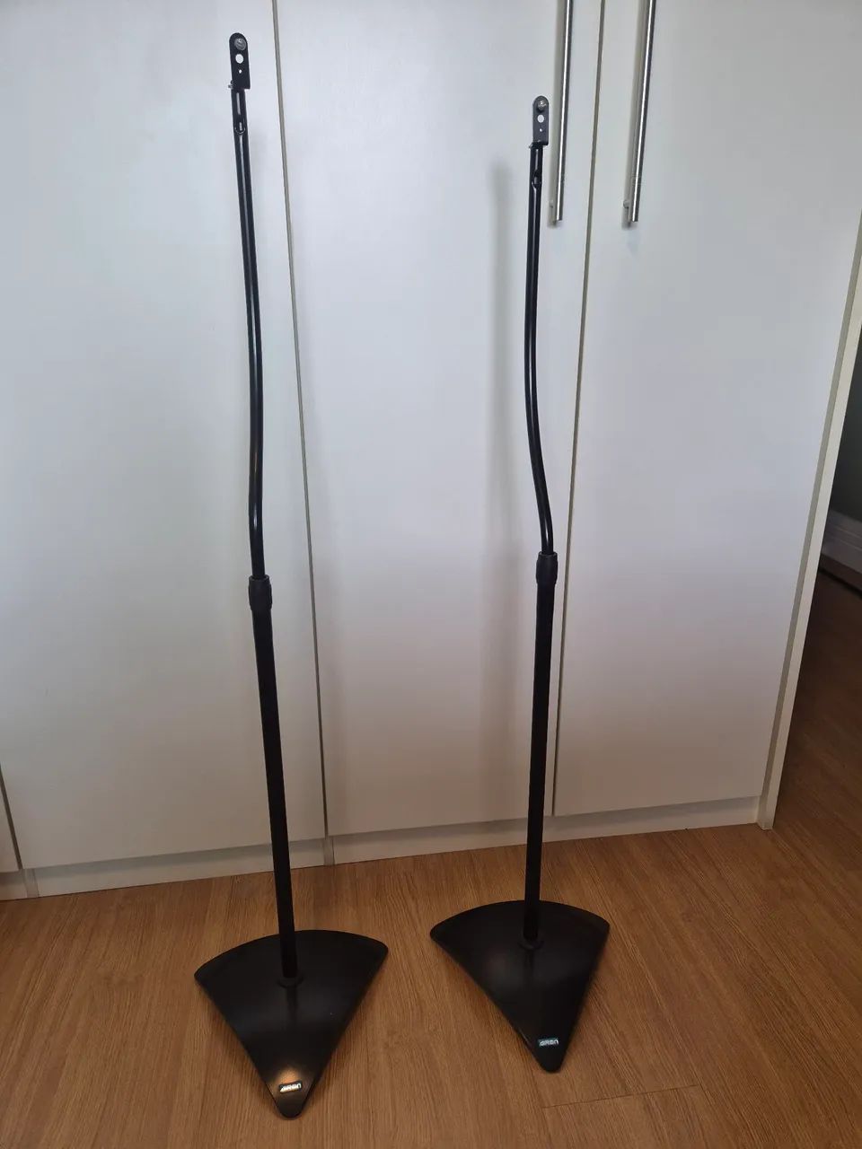 Pedestal para caixa de Home Theater