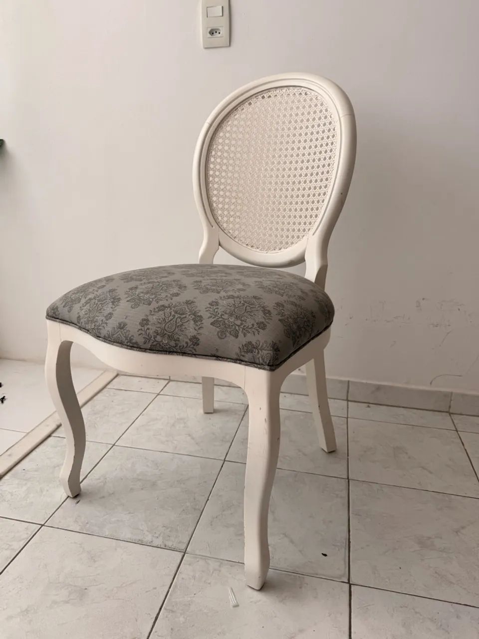 Mesa com cadeira - Foto 2