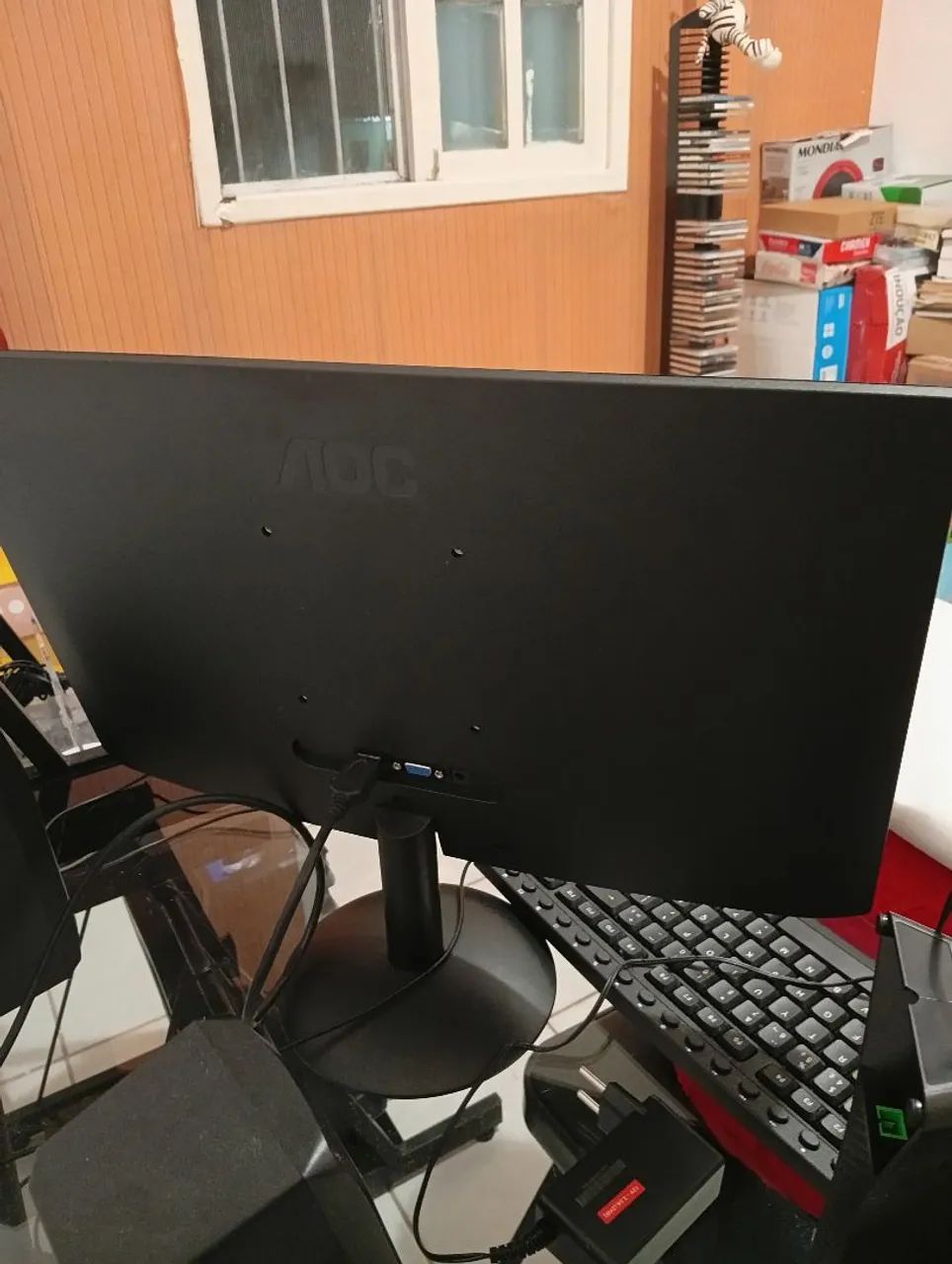 Monitor AOC 21,5 polegadas muito novo! - Foto 3