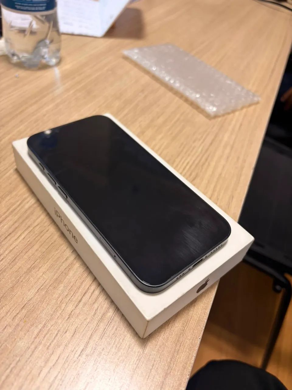 iPhone 16e - Foto 3