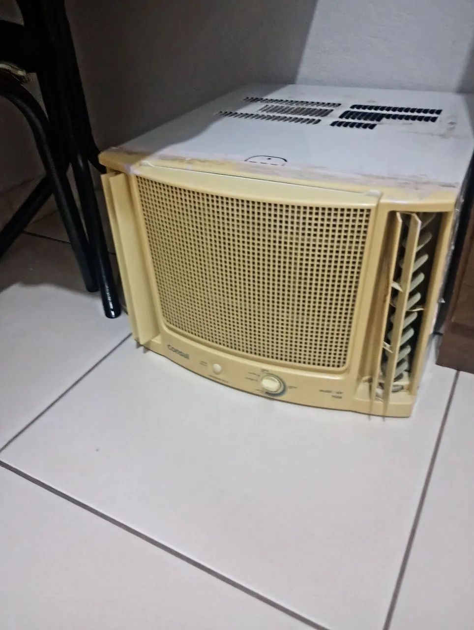Ar condicionado de janela 7500 btus - Foto 2