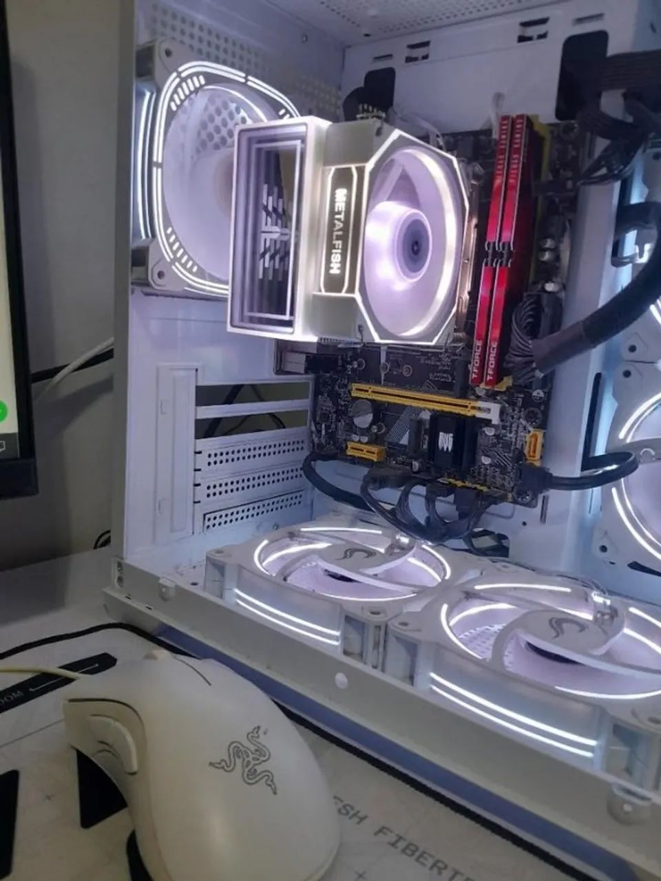 PC GAMER RYZEN 5 WHITE