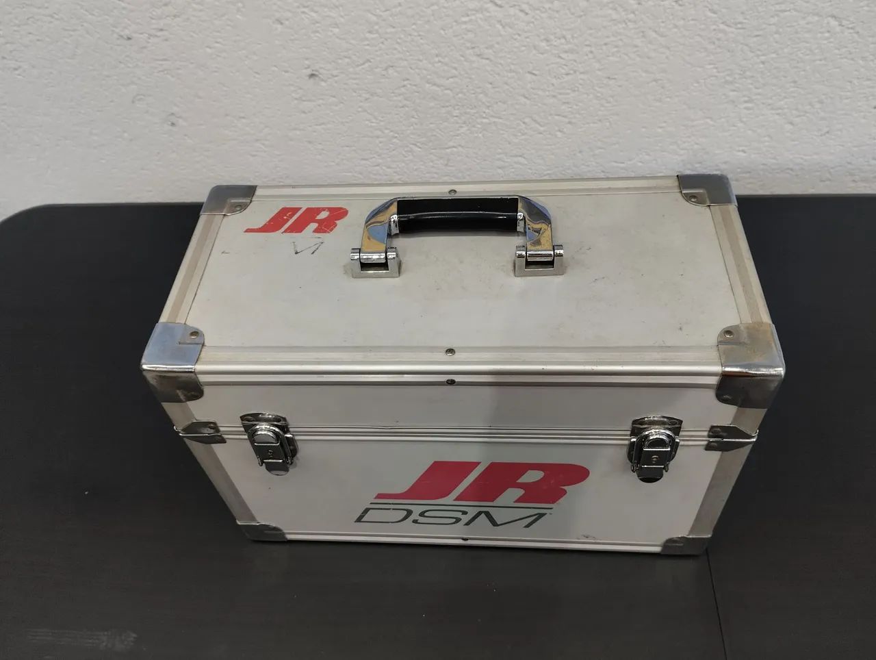 Caixa para rádios jR  aeromodelo  - Foto 2