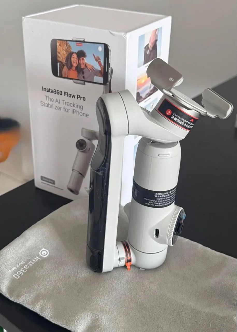 Gimbal Insta360 Flow Pro - Novo, na Caixa e com Plásticos!<br>Descrição: - Foto 2
