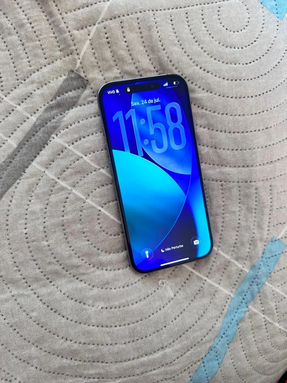 iPhone 16 pro 256gb