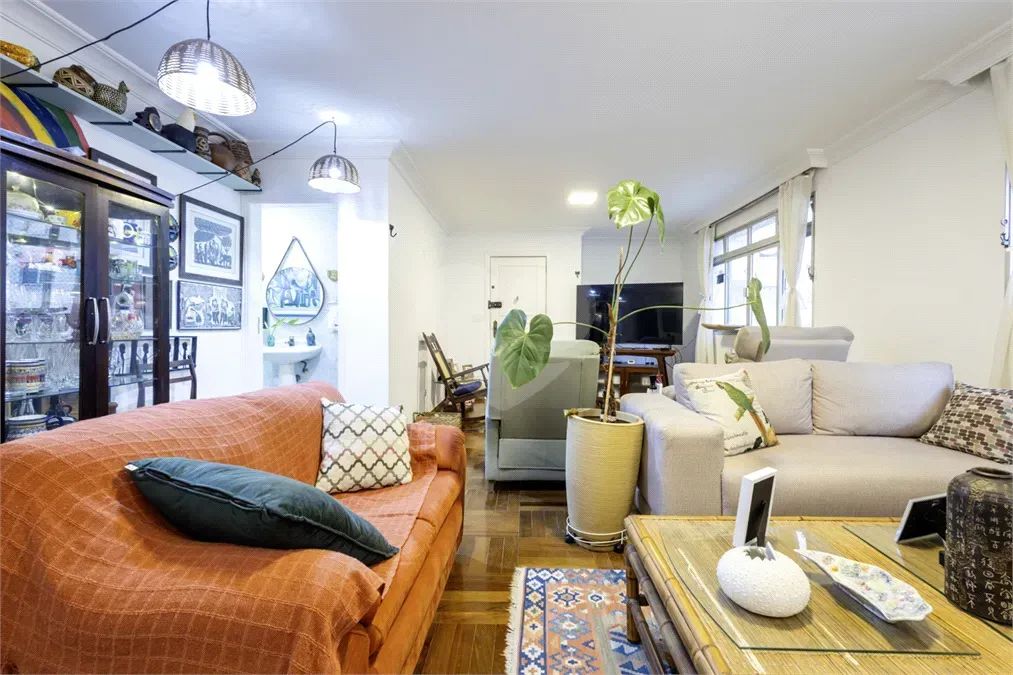 Apartamento à venda em Vila Mariana, com 3 quartos, 145 m²