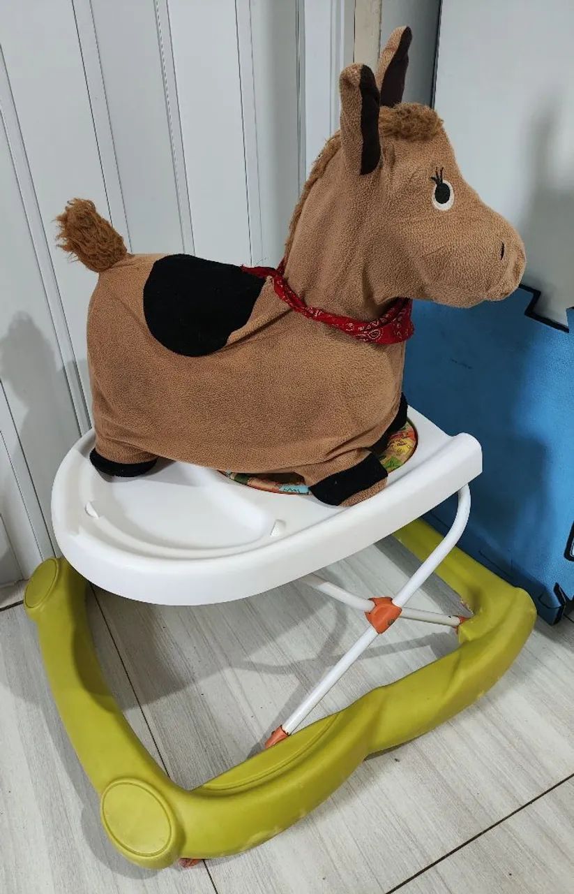Andador e cavalinho 