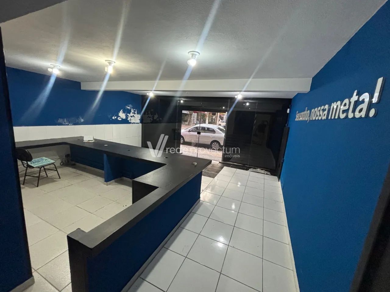 Prédio Comercial para locação no Coração de Campinas (308m²) com Receptação e 9 salas