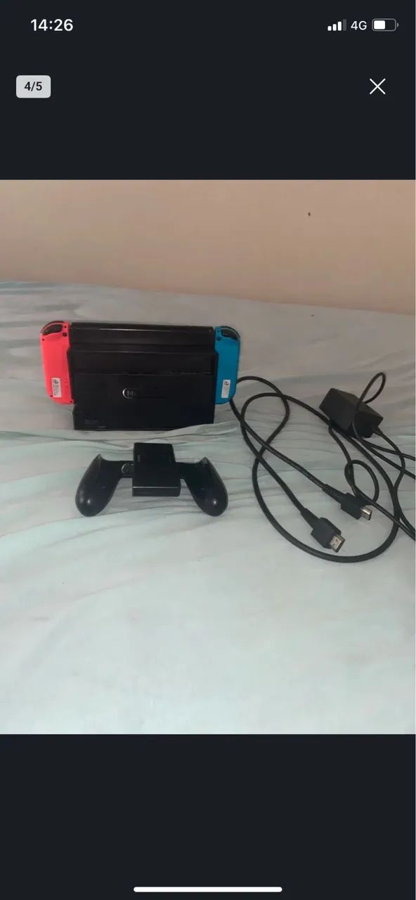 Nintendo Switch com Super Mario Odissey e cuphead 