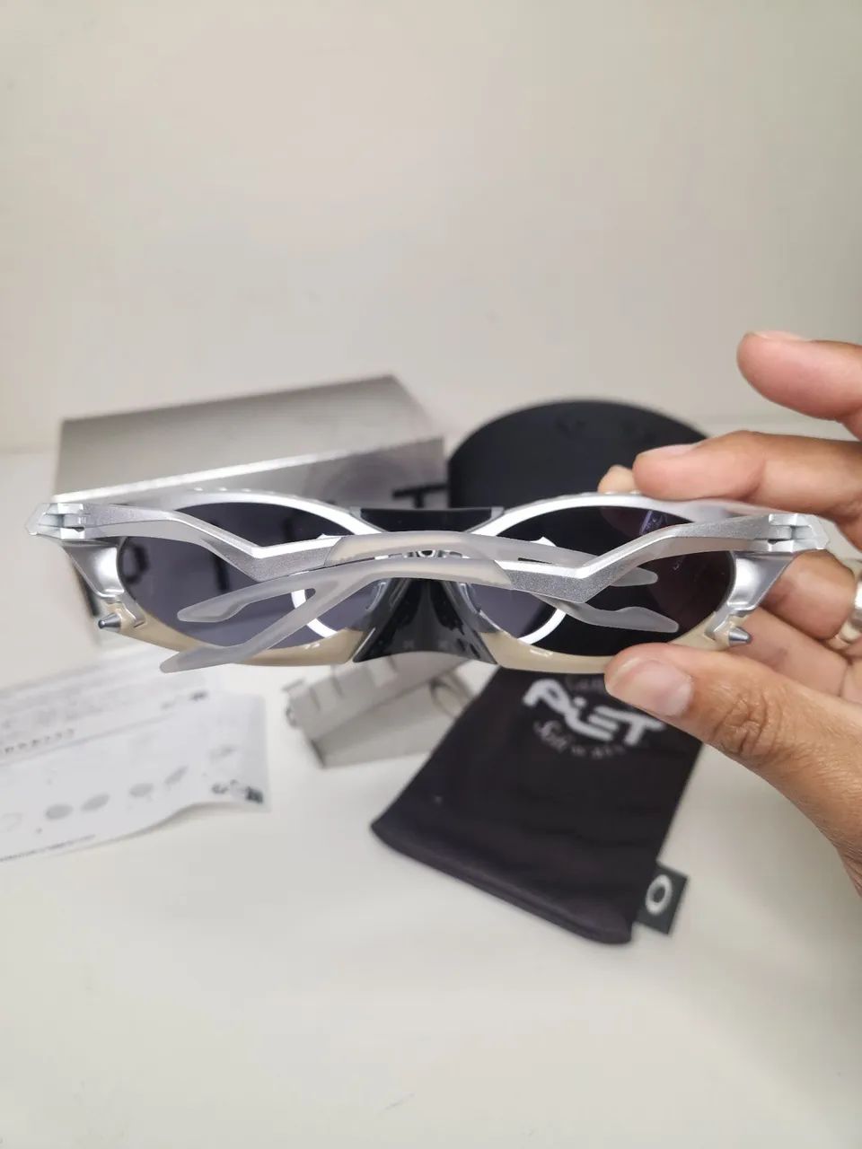 Oakley Piet Plantaris - Acessórios - Mirandópolis, São Paulo