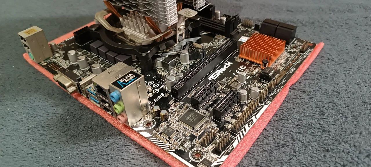 Kit i7 7700 com Cooler Redragon + Placa mãe H110 - Foto 4