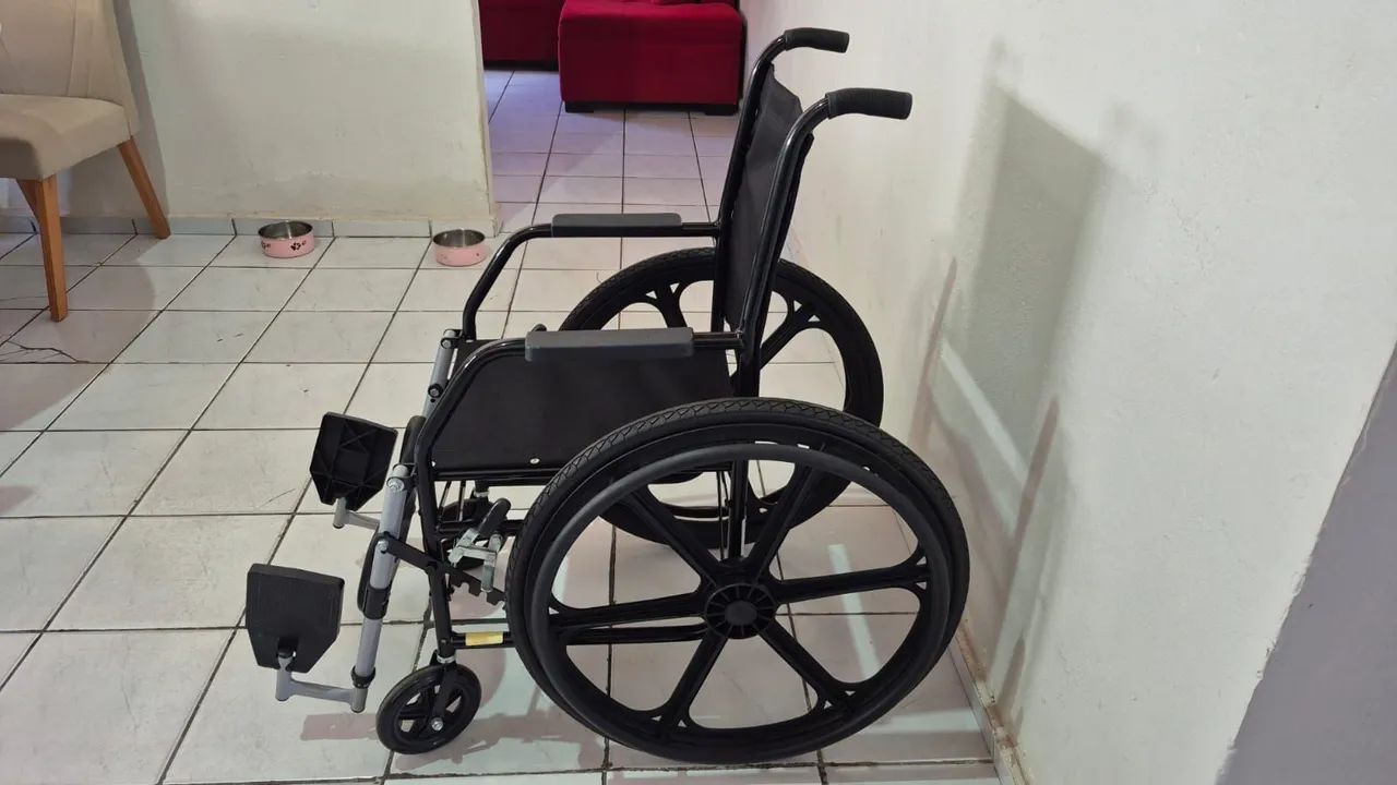 Cadeira de rodas - Foto 2