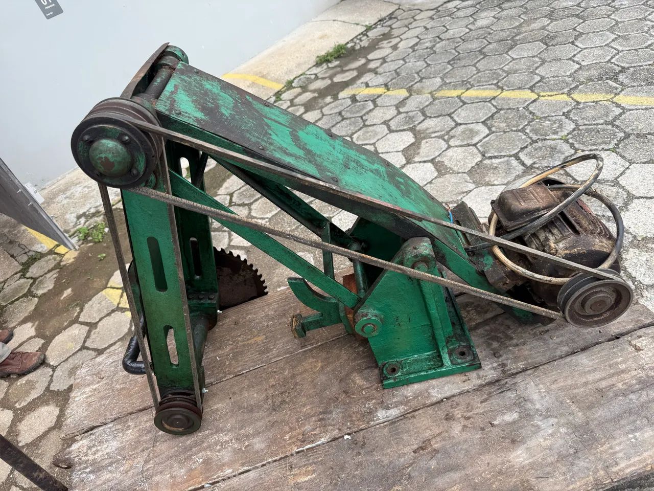 Vendo serra destopadeira  industrial - Foto 2