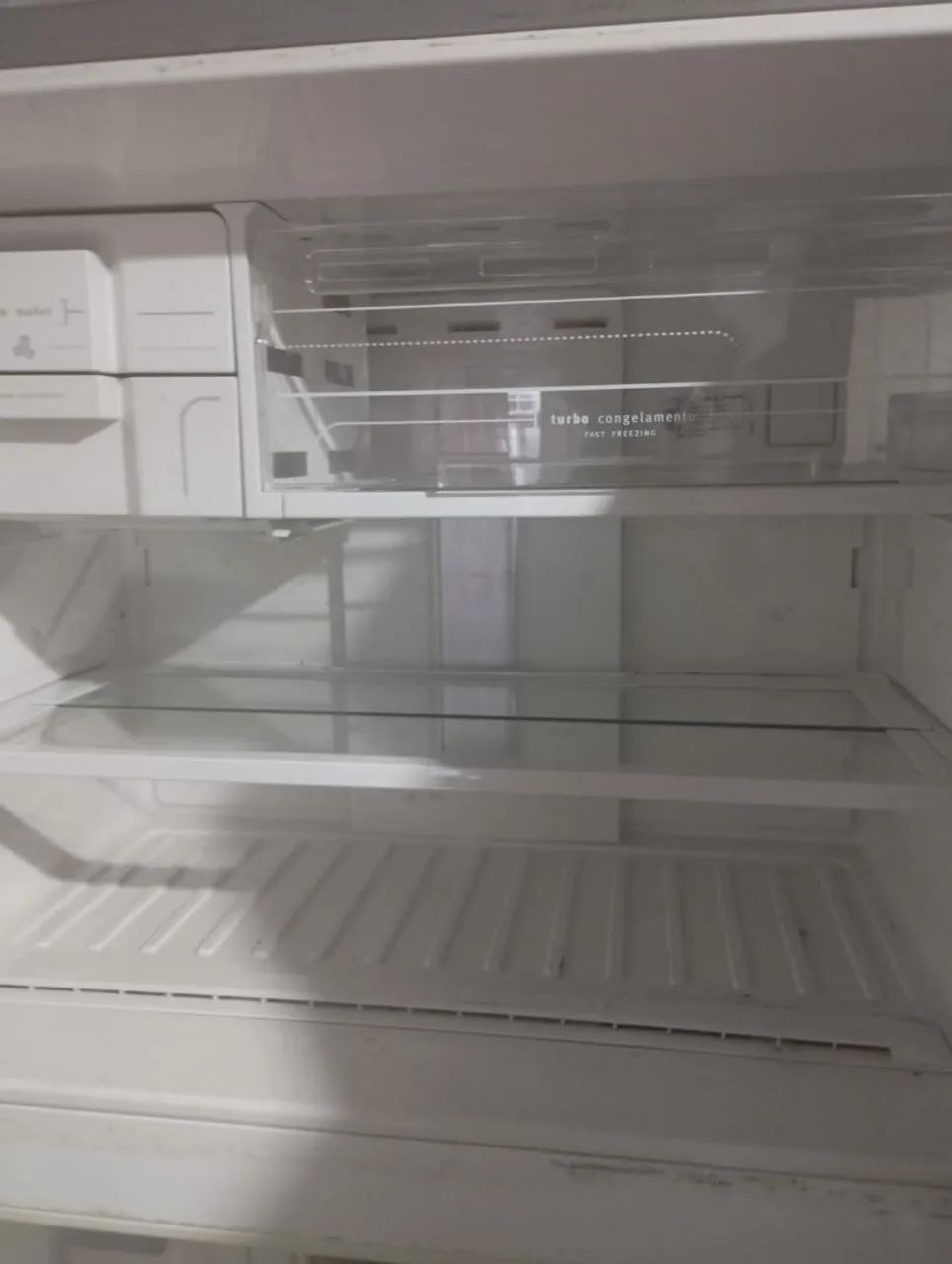 Vendo geladeira Eletrolux 1 porta - Foto 3
