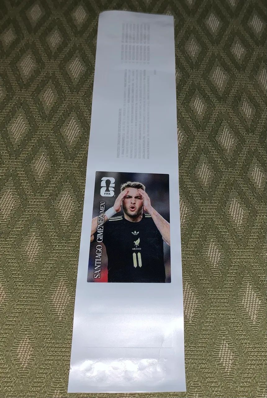 Figurinha Copa 2026 Santiago Giménez no rótulo original Coca Cola - Foto 4