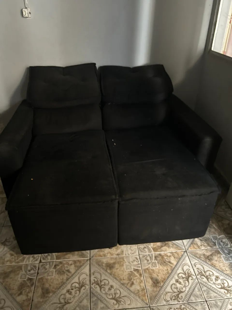 Sofá retrátil pequeno 