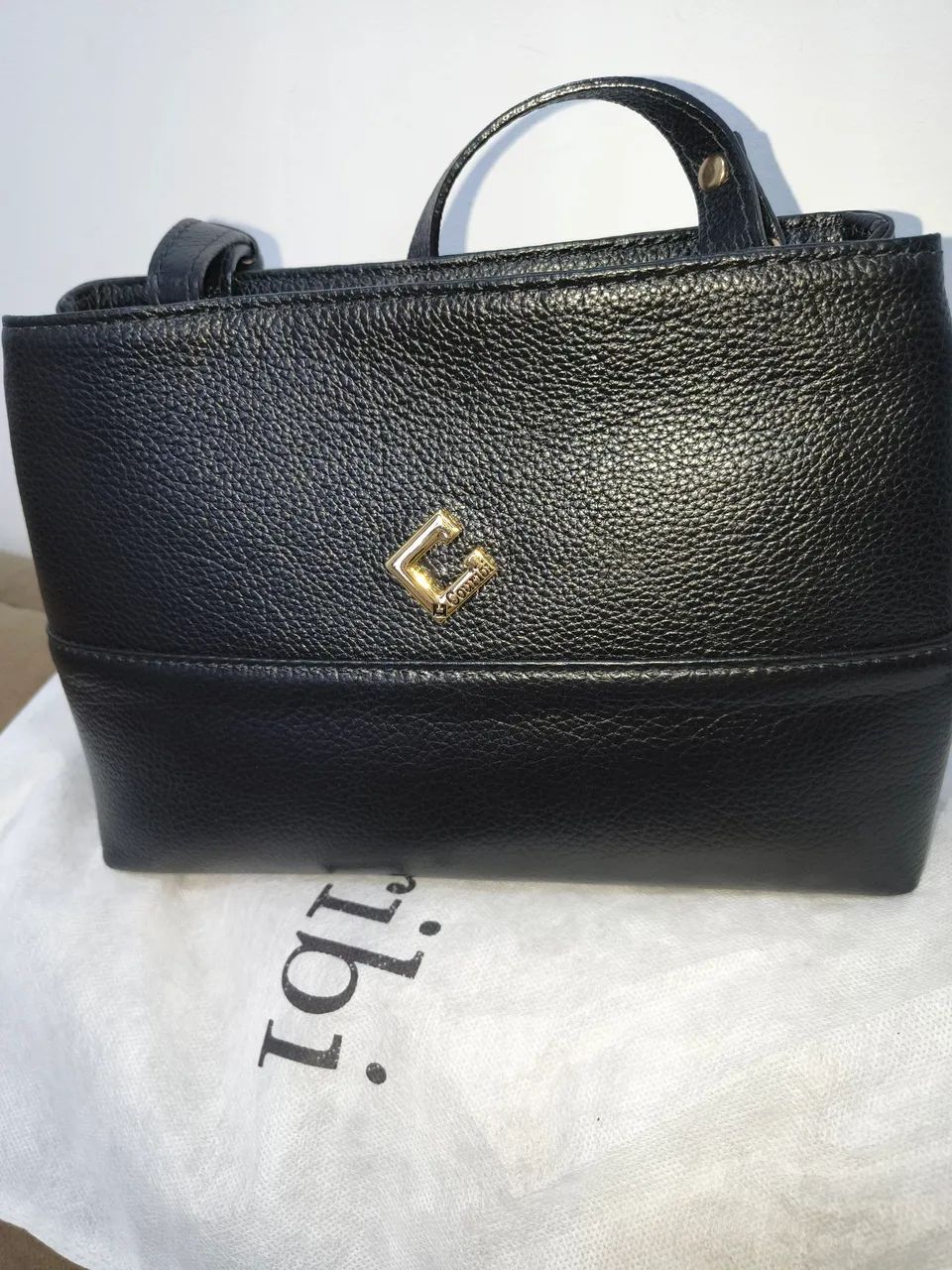 Bolsa nova em couro legítimo 