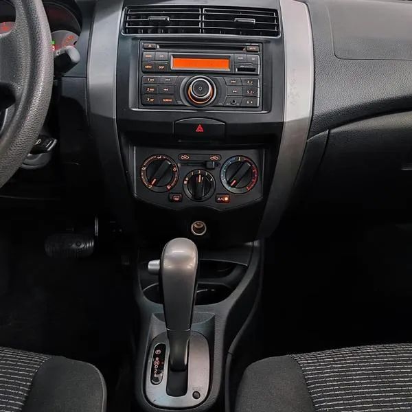Nissan Livina S 1.8 16V Flex Fuel Aut. 2014 - Foto 8