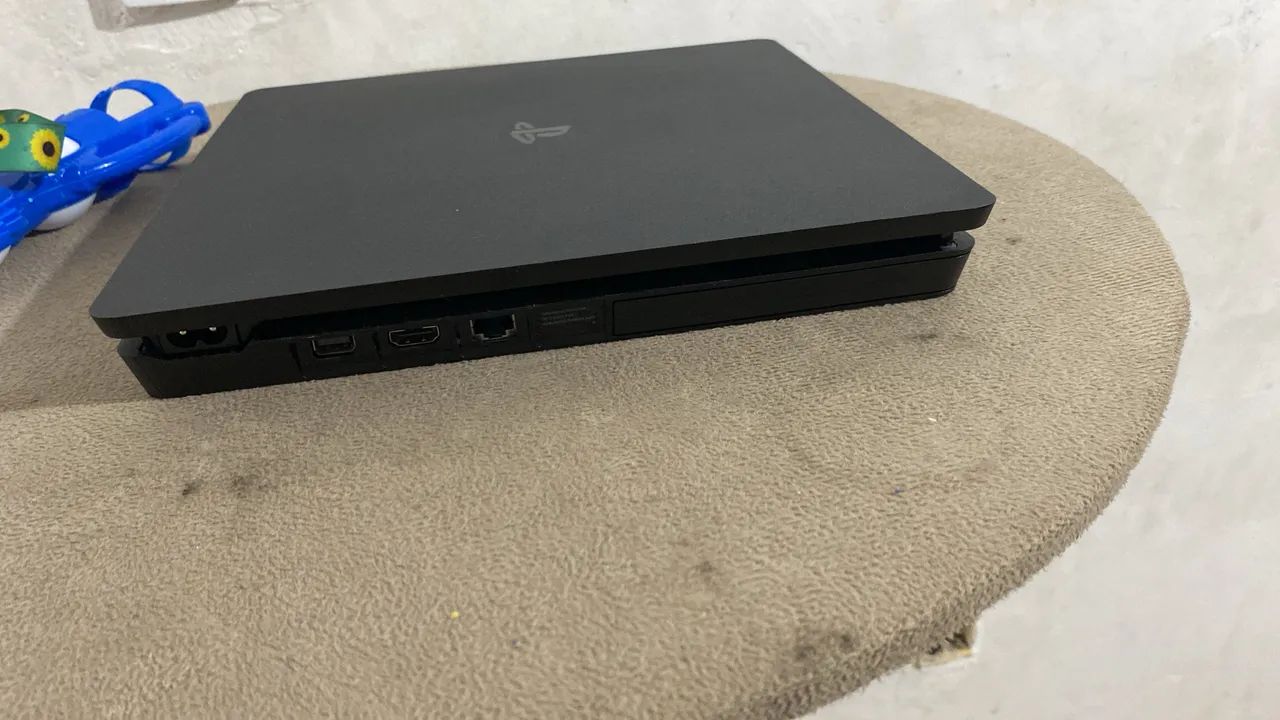 PS4 SLIM 1T - Foto 4